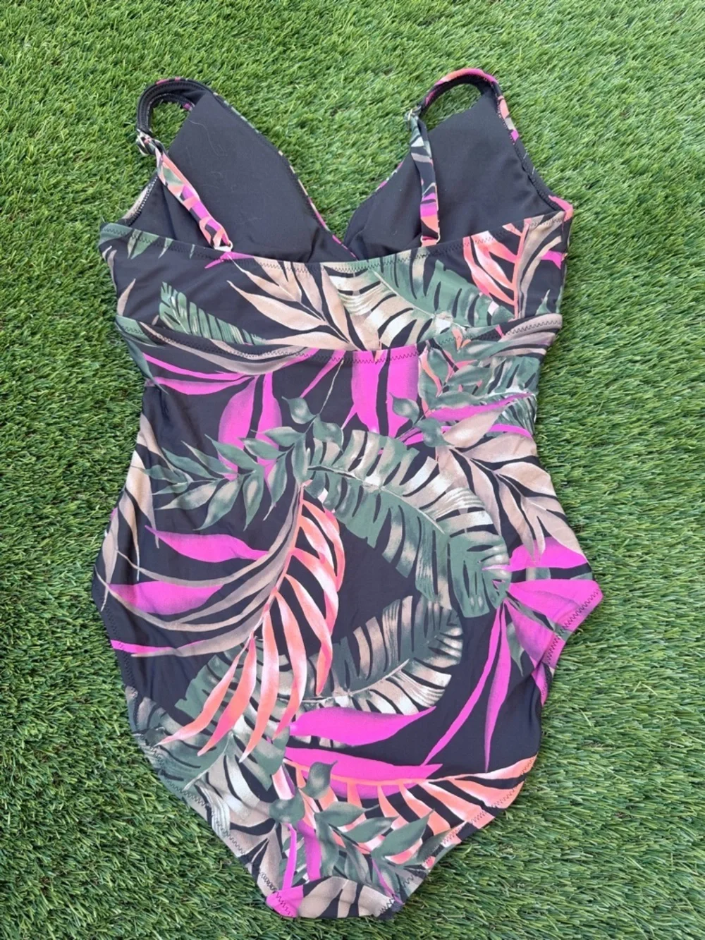 Leilani Maui Tropical Leaf V-Neck Modest Coverage One-Piece Swimsuit - 12